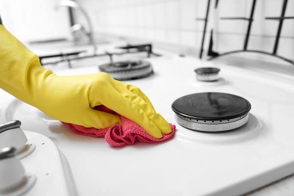 Comment nettoyer les ronds de cuisinière ?
